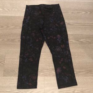 Lululemon size 6